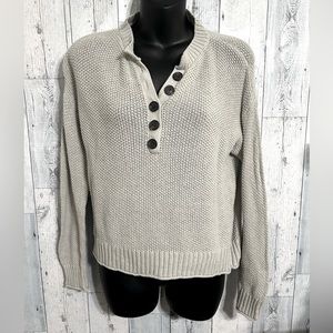 Women’s American Eagle buttoned sweater size XS